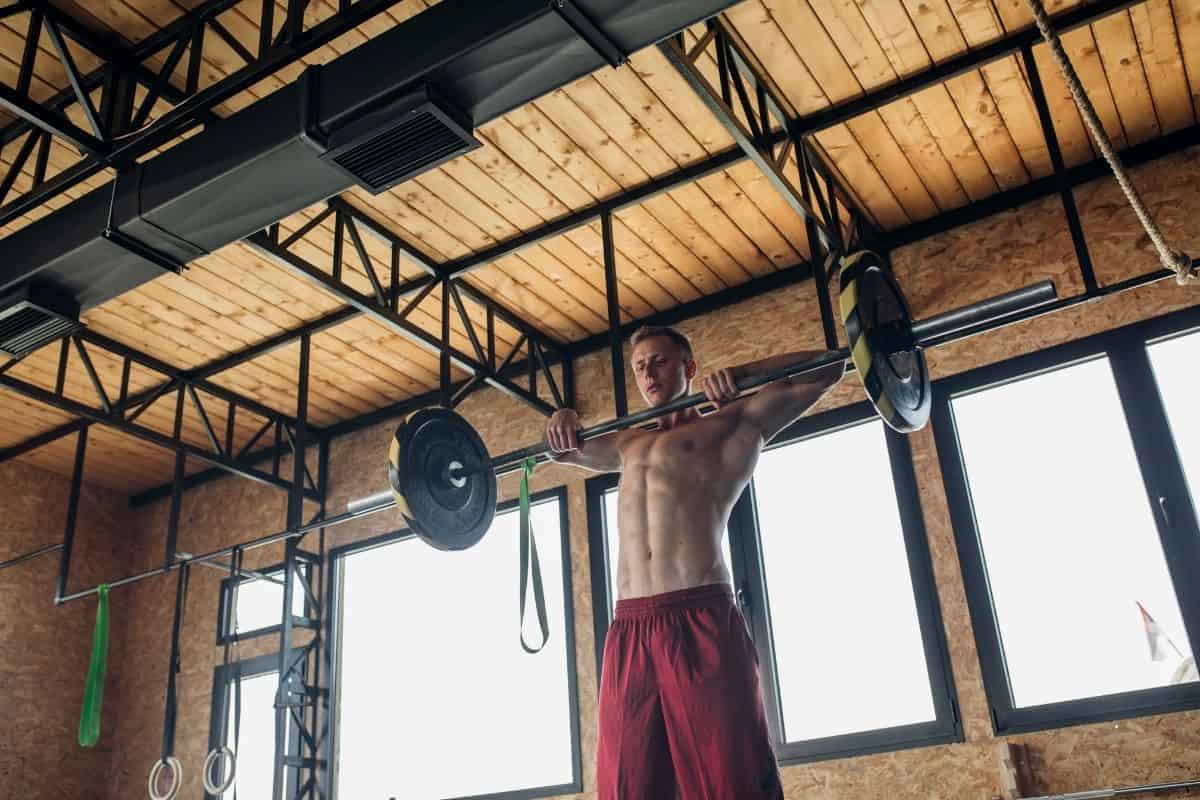 Barbell upright row helps you develop defined shoulders and also build the upper trap