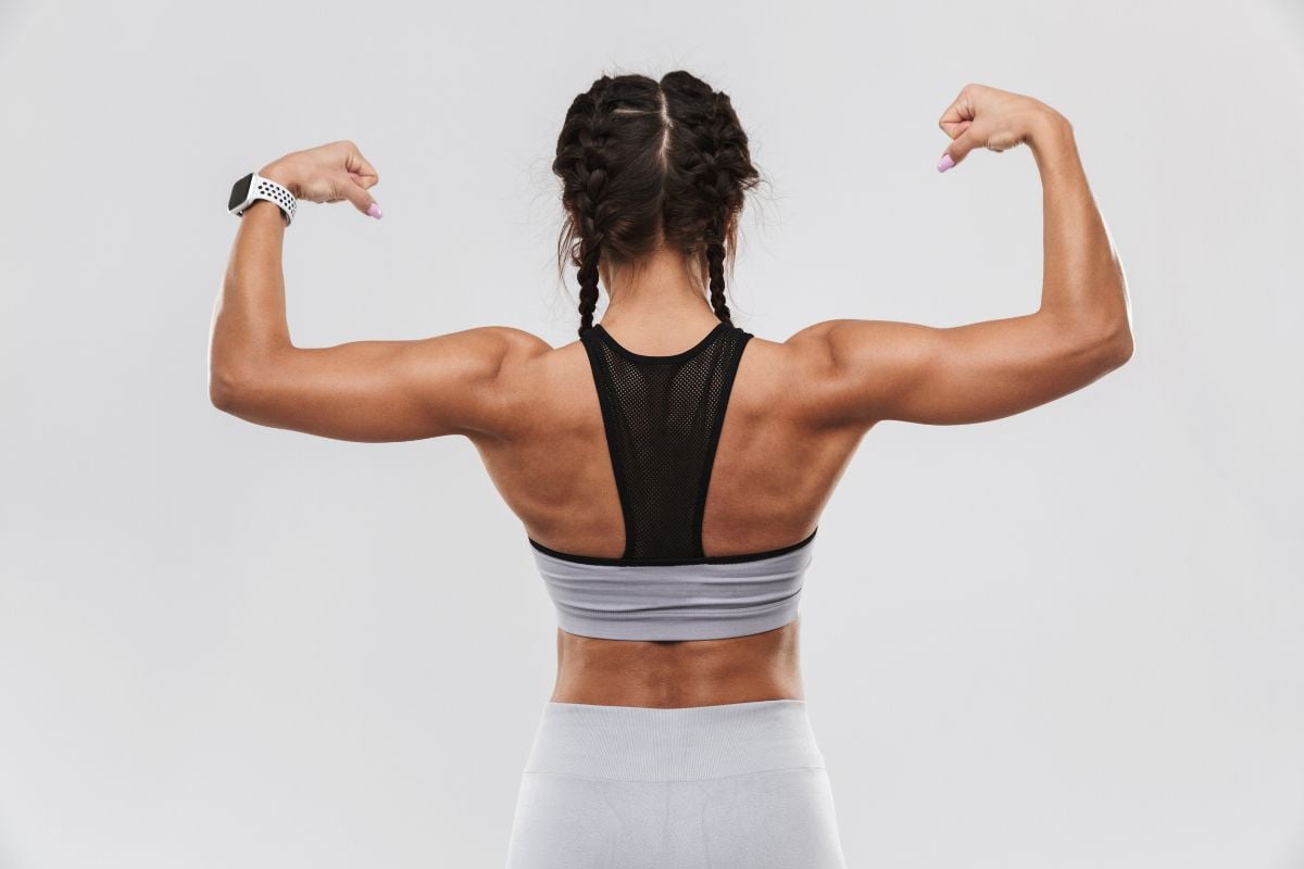 A women doing Body Weight Lat Exercises