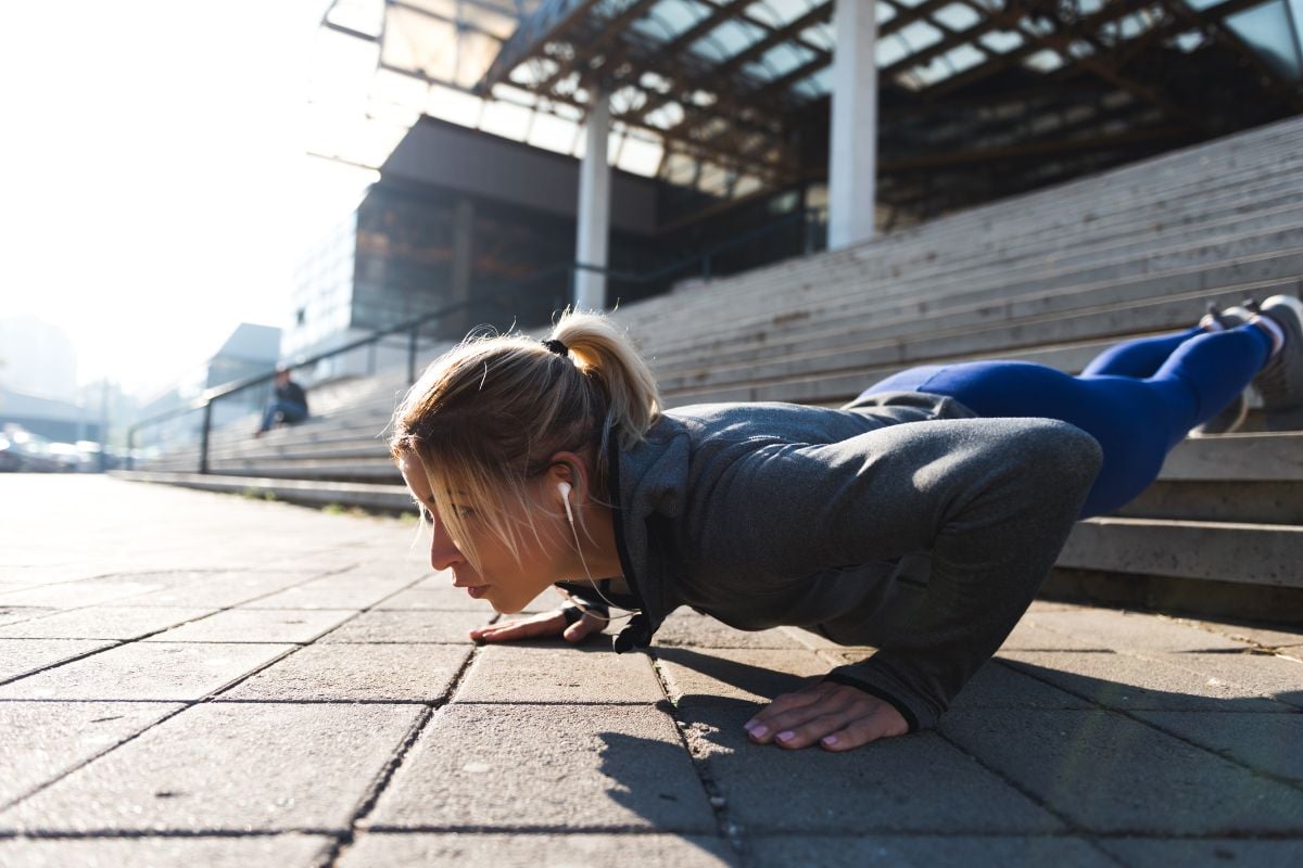Calistehnics pushup for upper chest