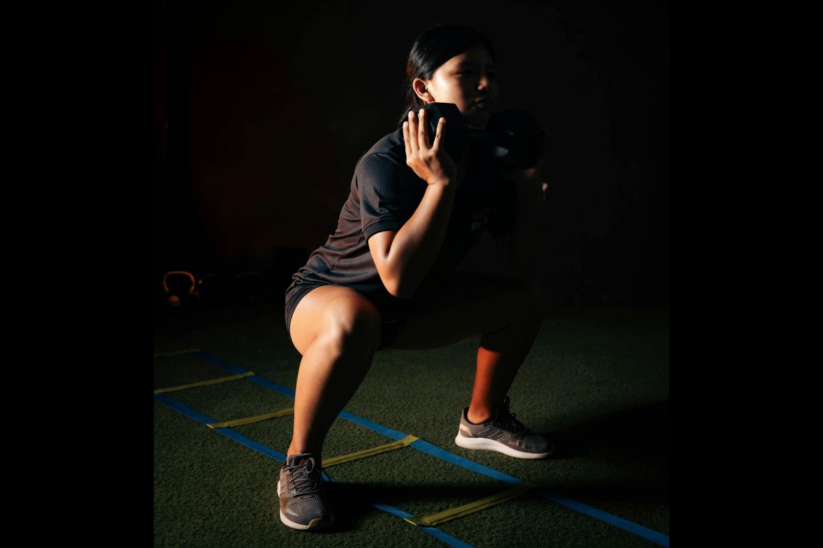 5 Best Dumbbell Exercises for Inner Thighs (Adductors) Dumbbell Sumo Squat, an inner thigh dumbbell exercise