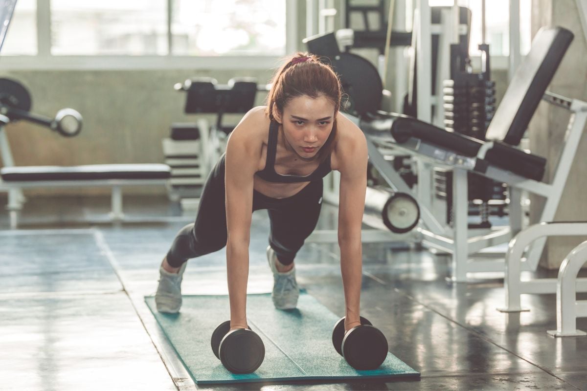 Push ups on dumbbells