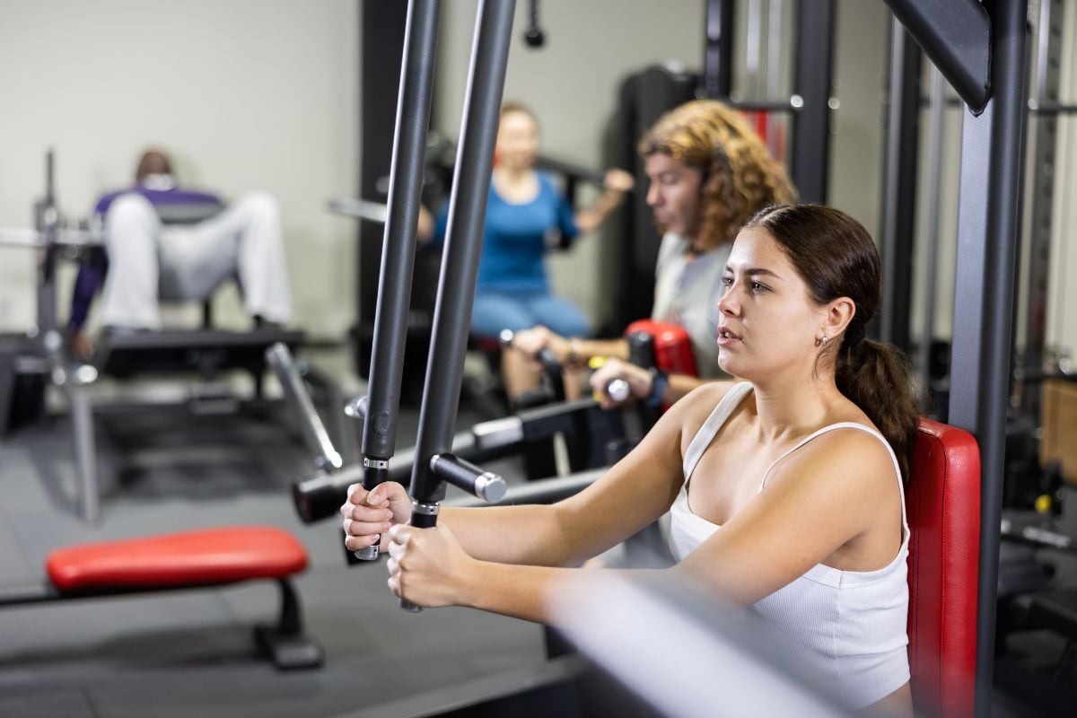 Unilateral chest workout